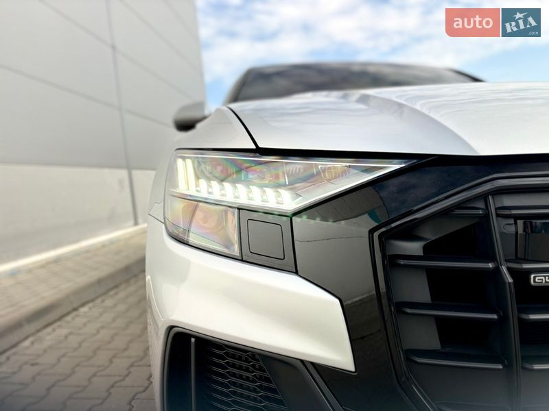 Внедорожник / Кроссовер Audi Q8 2020 в Киеве
