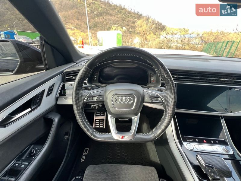 Позашляховик / Кросовер Audi Q8 2020 в Мукачевому