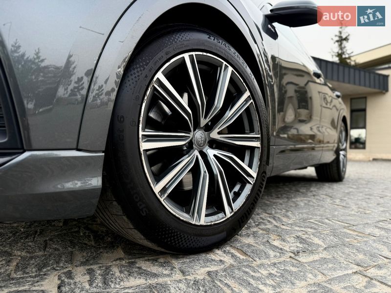 Позашляховик / Кросовер Audi Q8 2018 в Львові