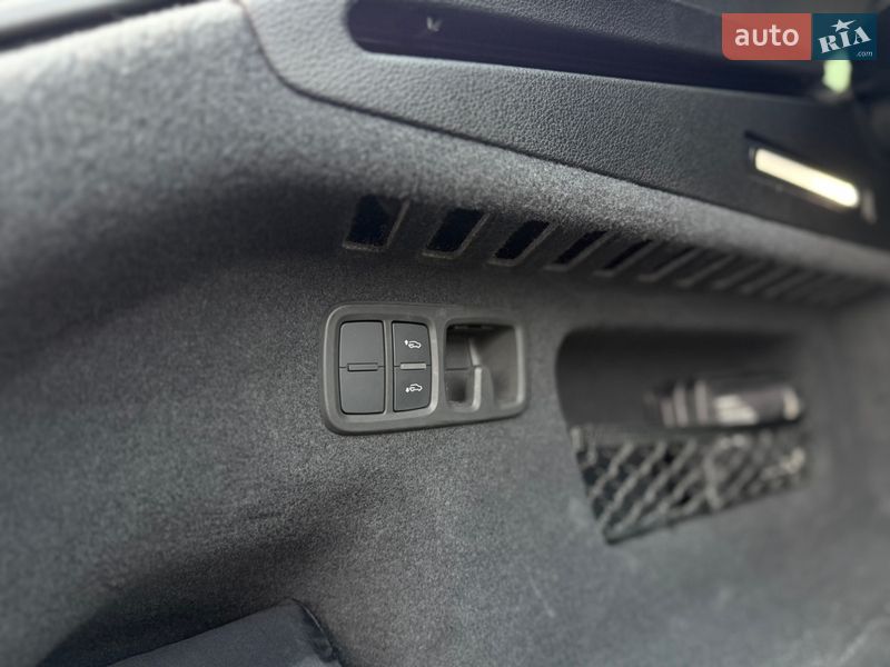 Позашляховик / Кросовер Audi Q8 2018 в Львові