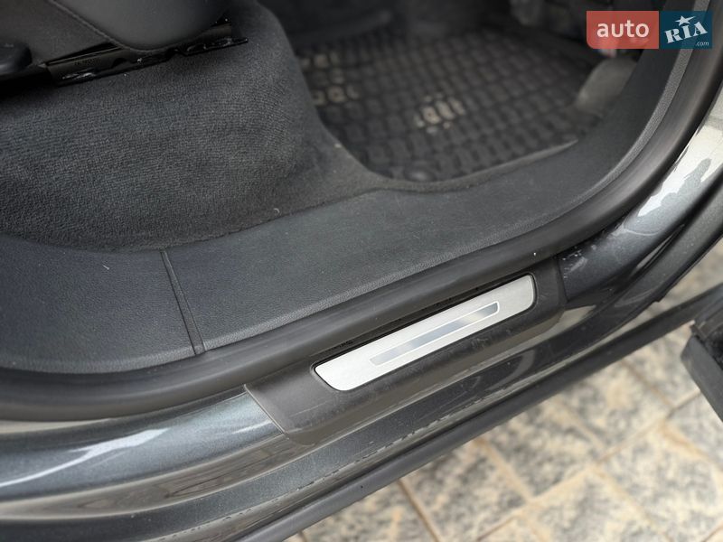 Позашляховик / Кросовер Audi Q8 2018 в Львові