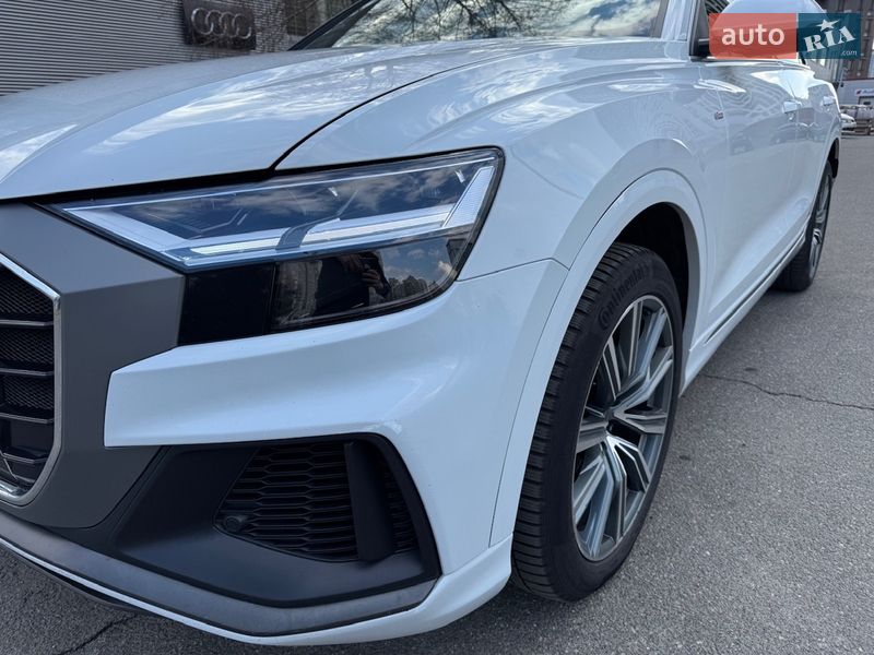 Внедорожник / Кроссовер Audi Q8 2018 в Киеве