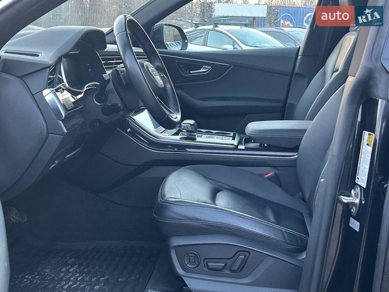 Позашляховик / Кросовер Audi Q8 2018 в Одесі фото 15 Позашляховик / Кросовер Audi Q8 2018 в Одесі