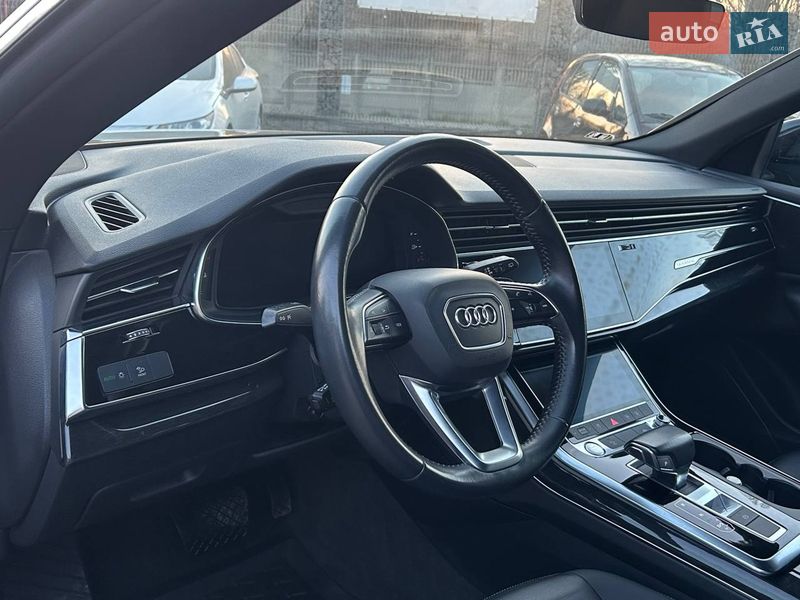 Позашляховик / Кросовер Audi Q8 2018 в Одесі фото 19 Позашляховик / Кросовер Audi Q8 2018 в Одесі
