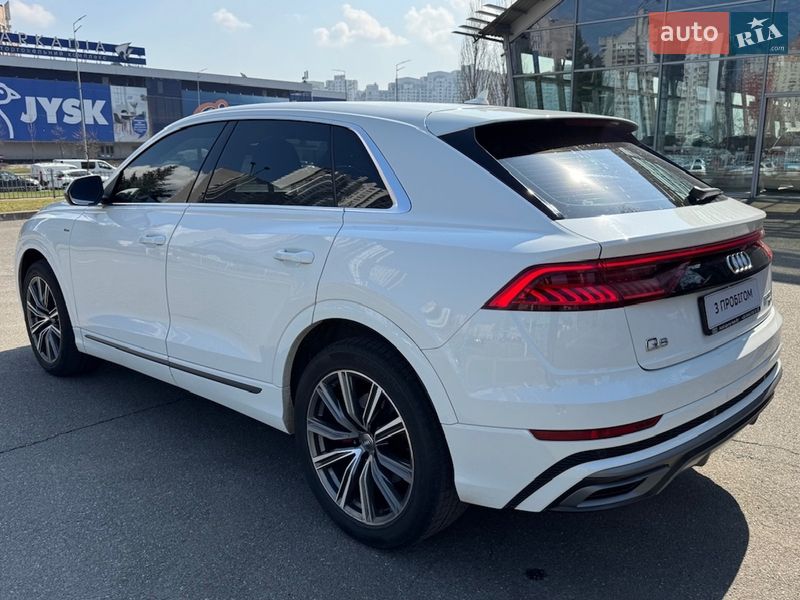 Внедорожник / Кроссовер Audi Q8 2019 в Киеве