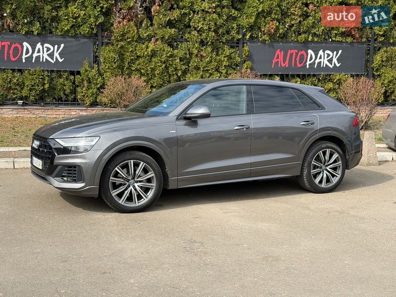 Внедорожник / Кроссовер Audi Q8 2018 в Киеве