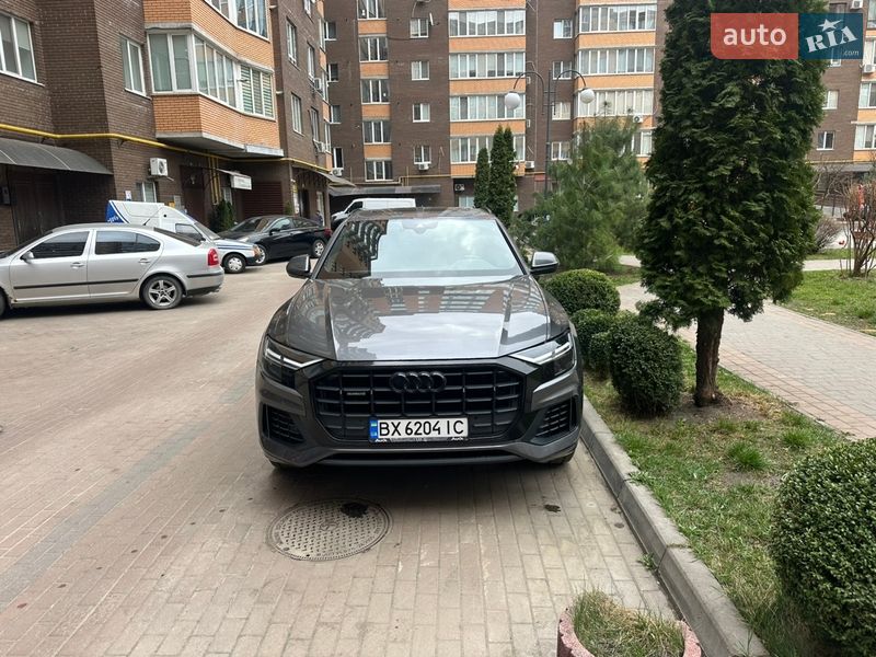 Внедорожник / Кроссовер Audi Q8 2018 в Хмельницком