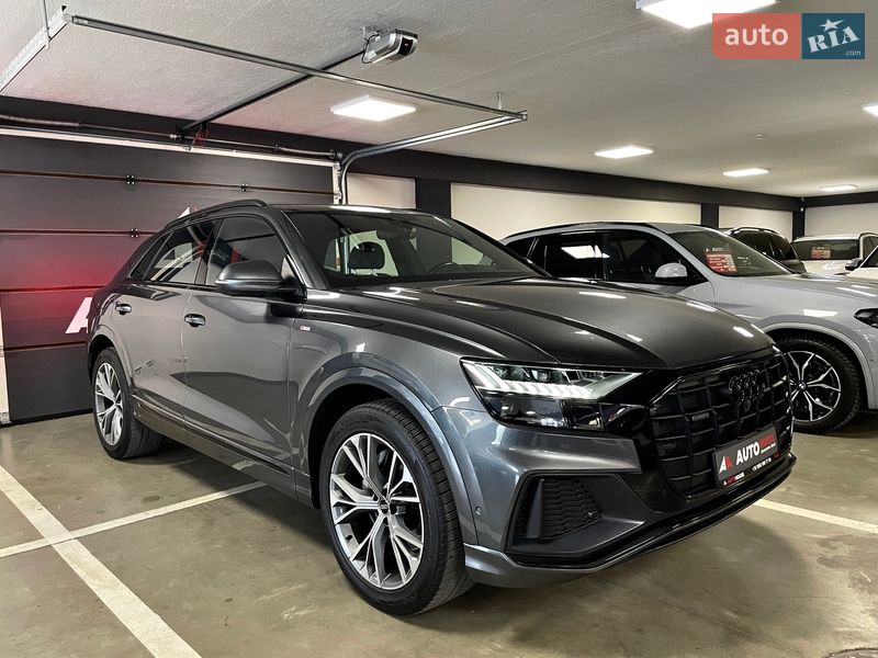 Внедорожник / Кроссовер Audi Q8 2023 в Львове