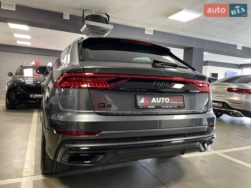Внедорожник / Кроссовер Audi Q8 2023 в Львове