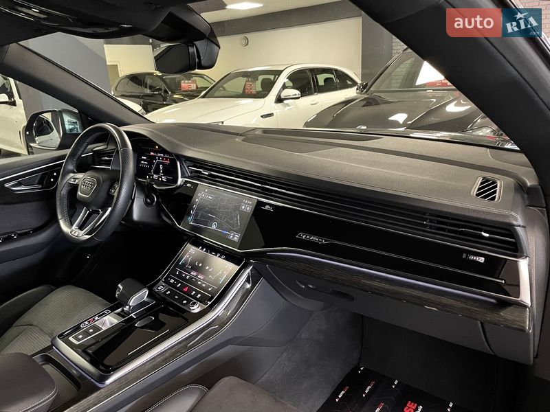 Внедорожник / Кроссовер Audi Q8 2023 в Львове