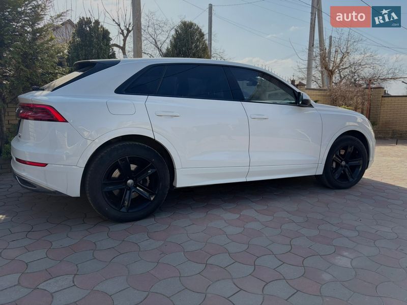 Внедорожник / Кроссовер Audi Q8 2018 в Киеве фото 5 Внедорожник / Кроссовер Audi Q8 2018 в Киеве
