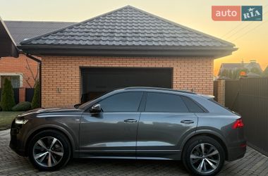 Позашляховик / Кросовер Audi Q8 2019 в Вінниці