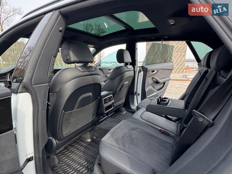 Внедорожник / Кроссовер Audi Q8 2023 в Киеве фото 60 Внедорожник / Кроссовер Audi Q8 2023 в Киеве