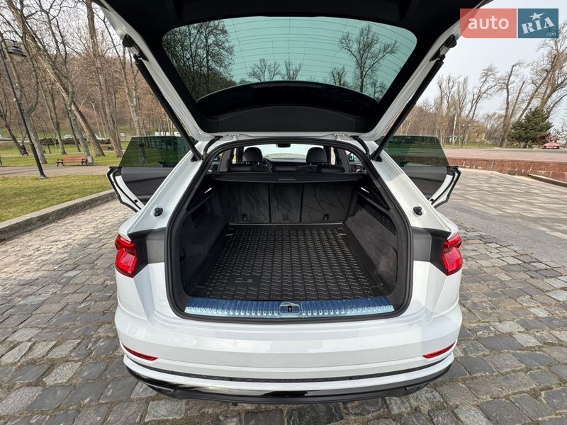 Внедорожник / Кроссовер Audi Q8 2023 в Киеве фото 65 Внедорожник / Кроссовер Audi Q8 2023 в Киеве