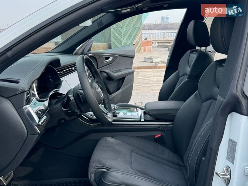 Внедорожник / Кроссовер Audi Q8 2023 в Киеве фото 120 Внедорожник / Кроссовер Audi Q8 2023 в Киеве