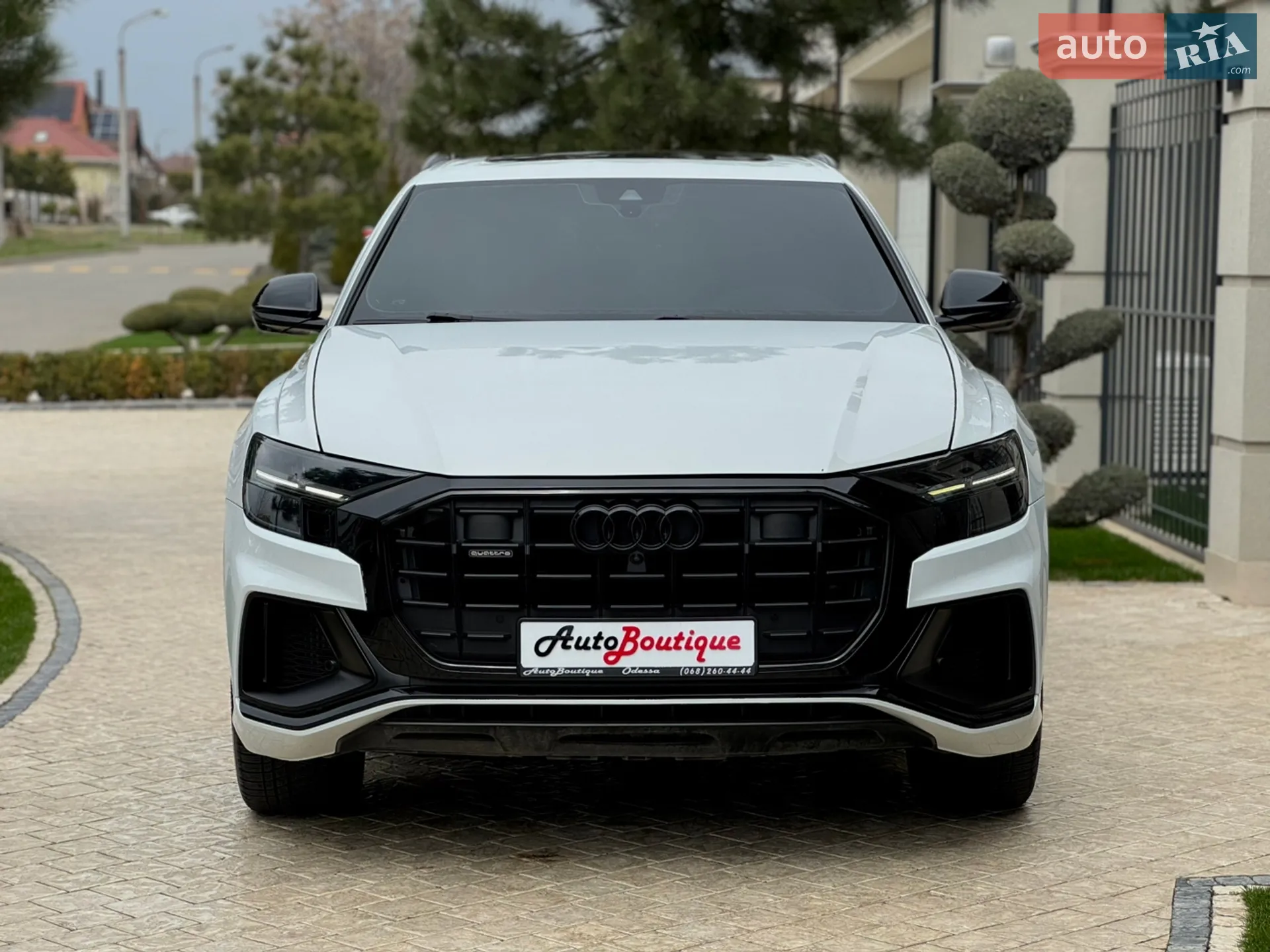 2019 Audi Q8 - мініатюра 2