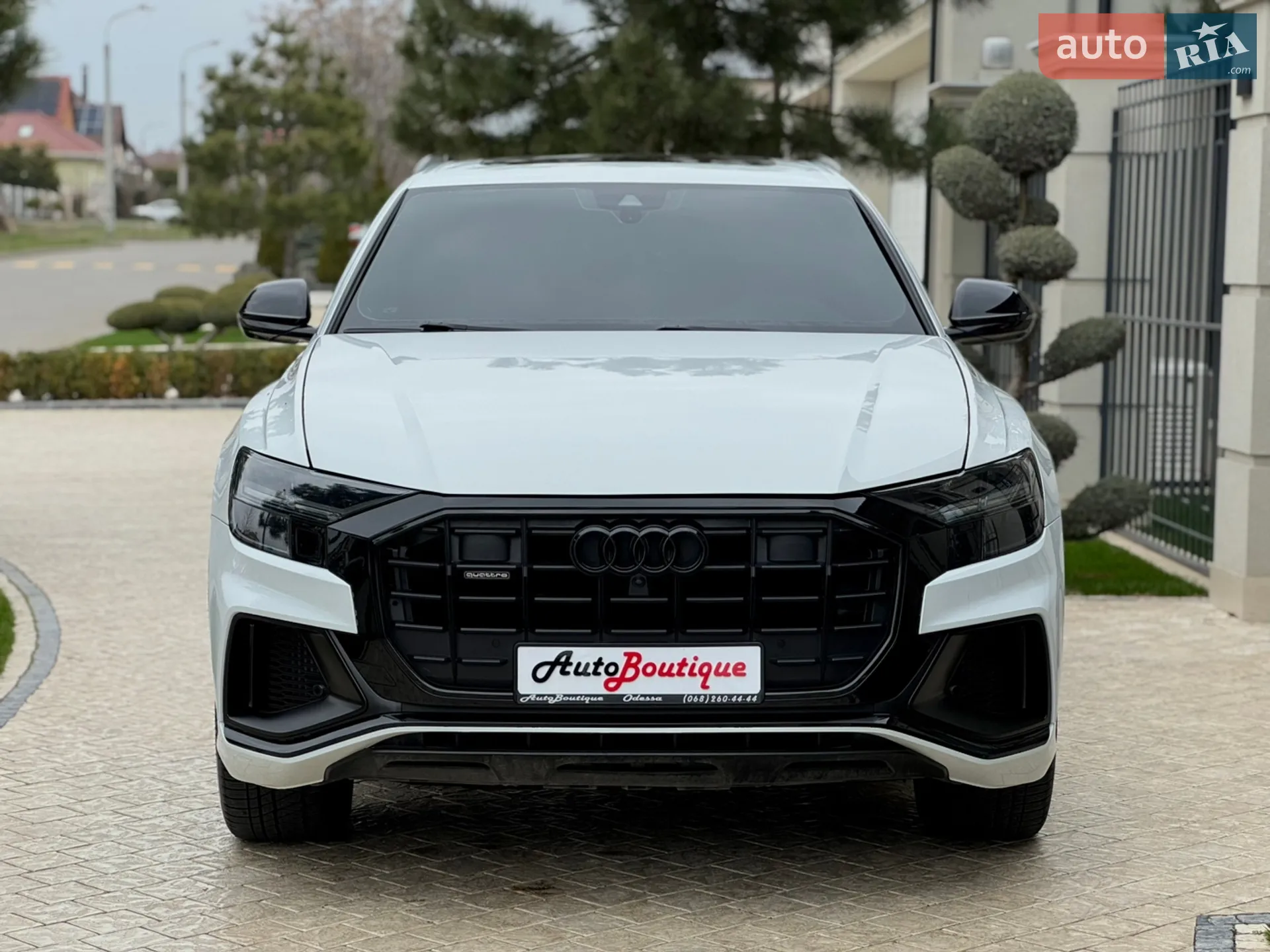 2019 Audi Q8 - мініатюра 3