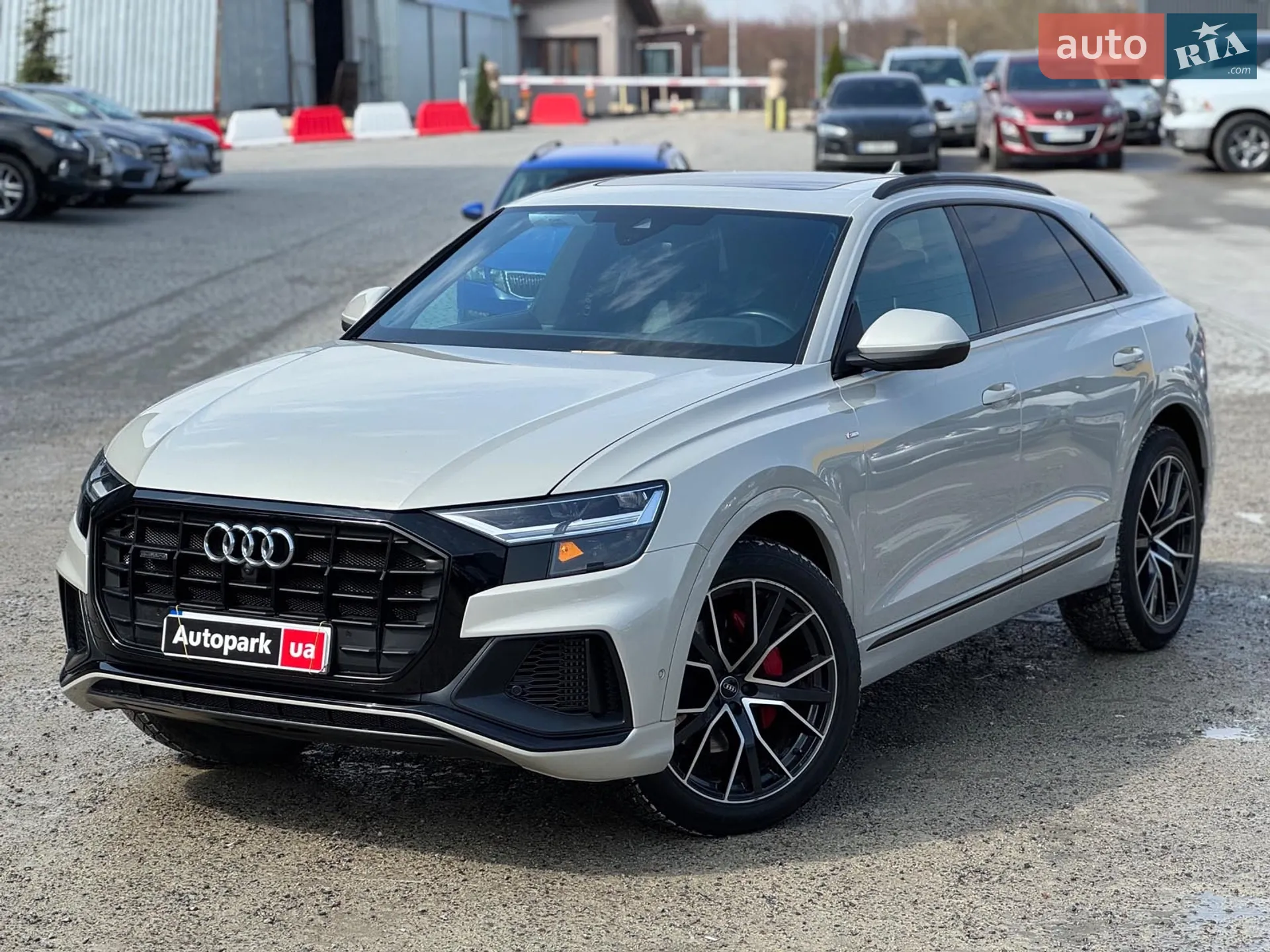 2020 Audi Q8 - мініатюра 2