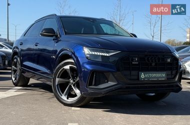 Внедорожник / Кроссовер Audi Q8 2019 в Киеве