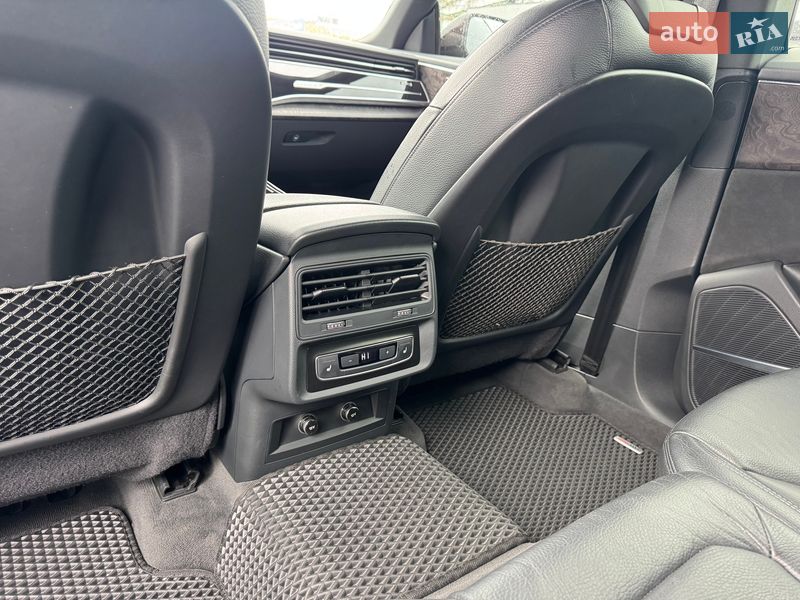 Позашляховик / Кросовер Audi Q8 2019 в Тернополі фото 44 Позашляховик / Кросовер Audi Q8 2019 в Тернополі