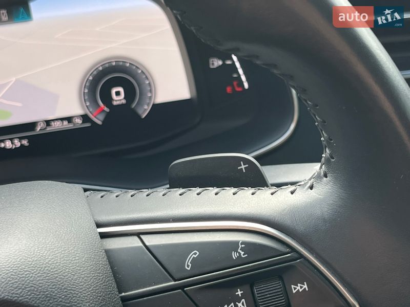 Позашляховик / Кросовер Audi Q8 2019 в Ковелі