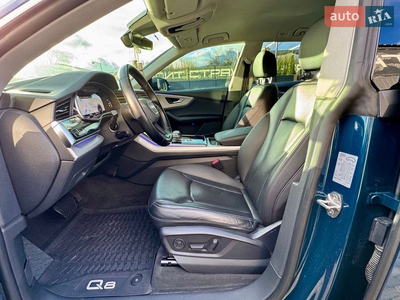 Внедорожник / Кроссовер Audi Q8 2018 в Киеве