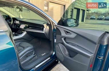Внедорожник / Кроссовер Audi Q8 2018 в Киеве