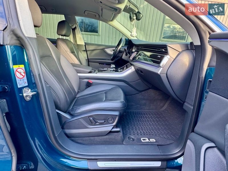 Внедорожник / Кроссовер Audi Q8 2018 в Киеве