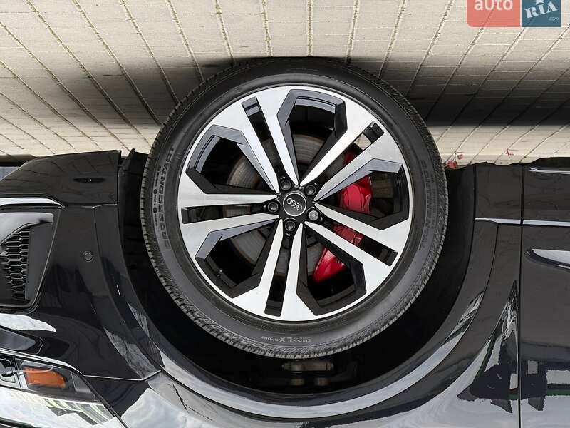 Позашляховик / Кросовер Audi Q8 2018 в Мукачевому фото 13 Позашляховик / Кросовер Audi Q8 2018 в Мукачевому