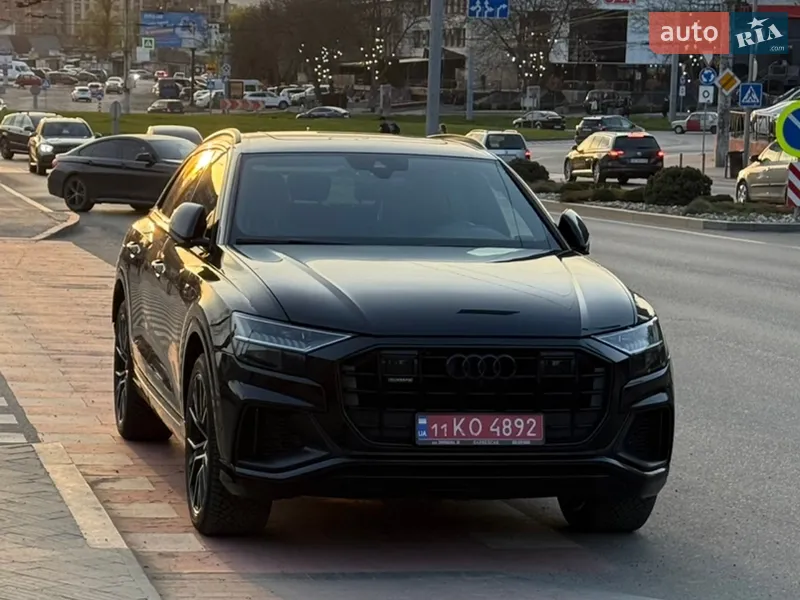 Audi Q8