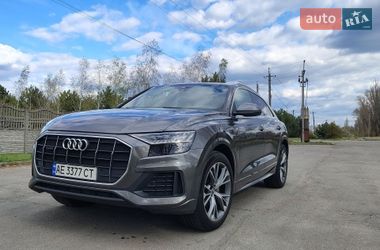 Позашляховик / Кросовер Audi Q8 2020 в Дніпрі