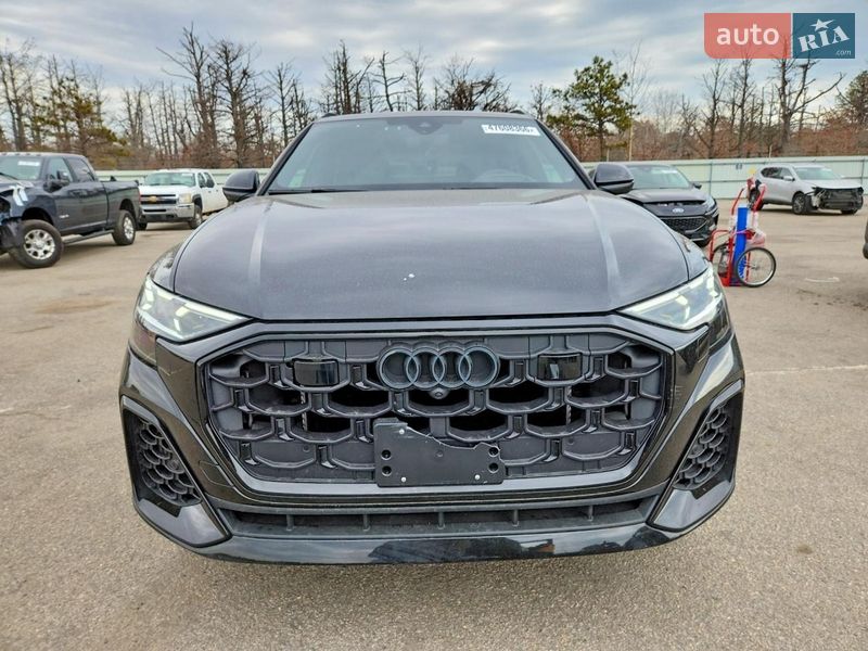 Внедорожник / Кроссовер Audi Q8 2025 в Киеве