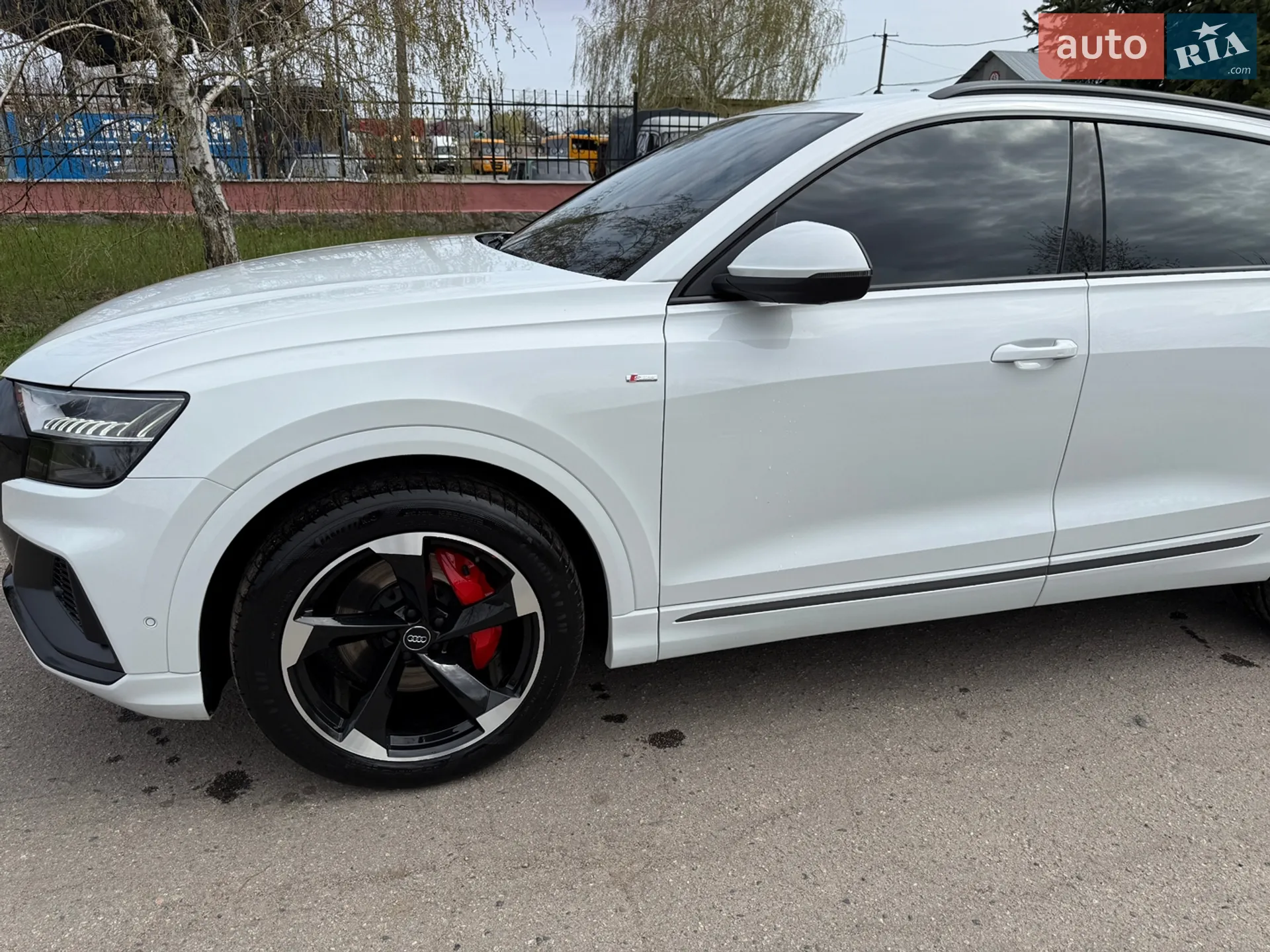 2019 Audi Q8 - мініатюра 3