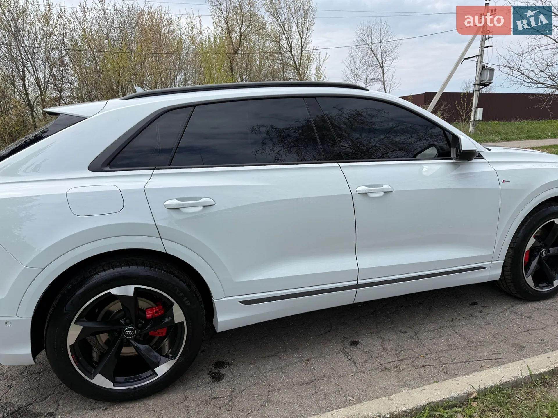 2019 Audi Q8 - мініатюра 2