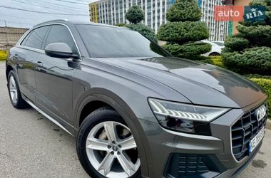 Позашляховик / Кросовер Audi Q8 2019 в Дніпрі