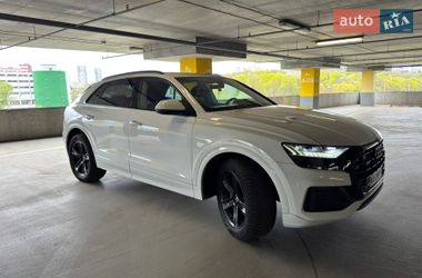 Внедорожник / Кроссовер Audi Q8 2021 в Киеве