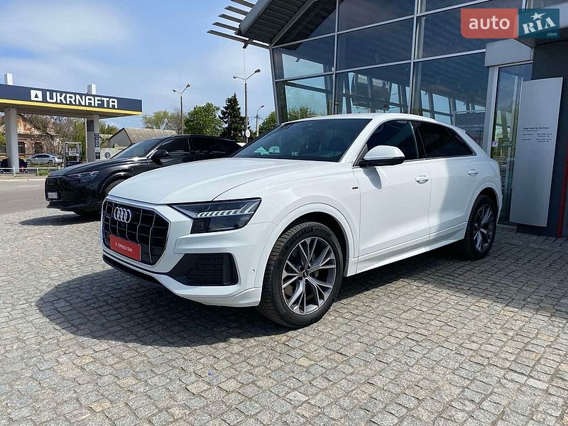 Audi Q8 2023
