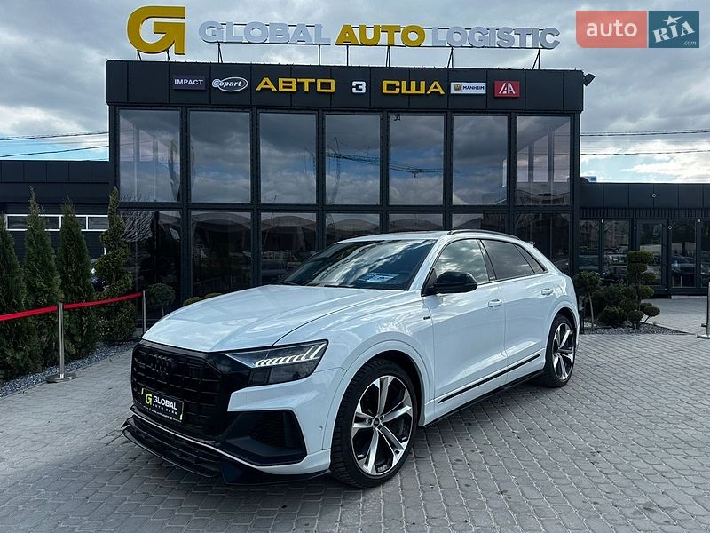 Audi Q8 2021