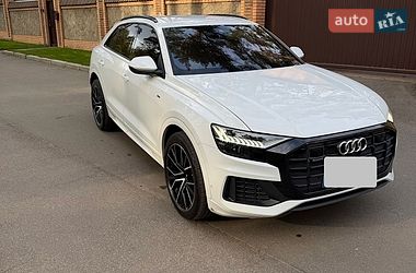Позашляховик / Кросовер Audi Q8 2019 в Чернігові
