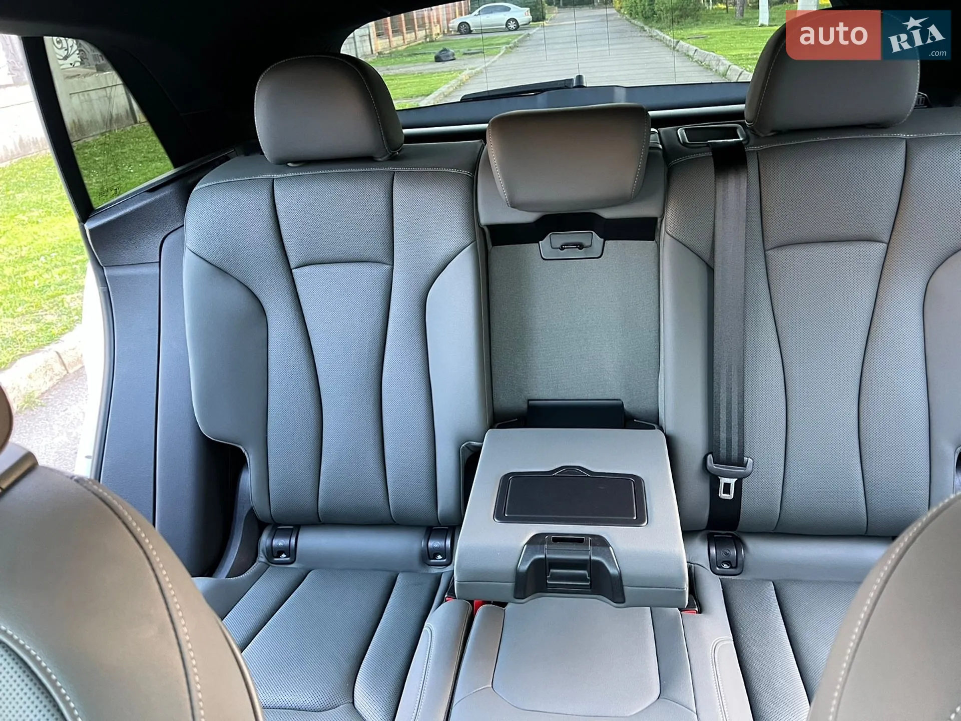 2019 Audi Q8 - мініатюра 16