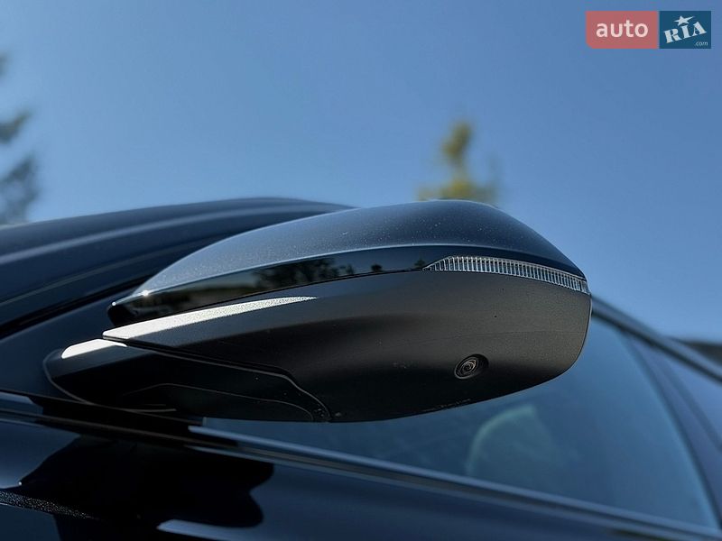 Внедорожник / Кроссовер Audi Q8 2025 в Львове