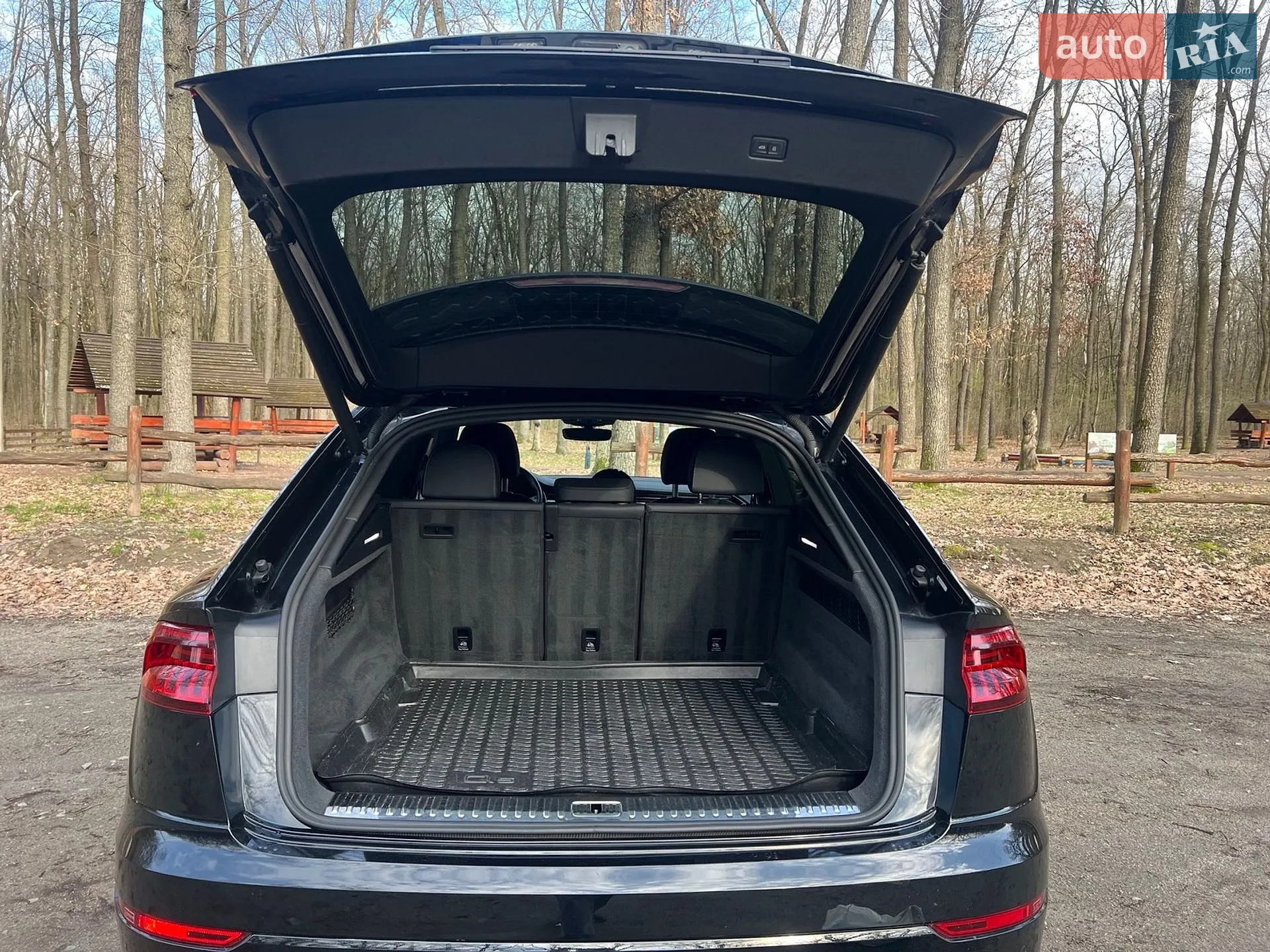 2018 Audi Q8 - мініатюра 12