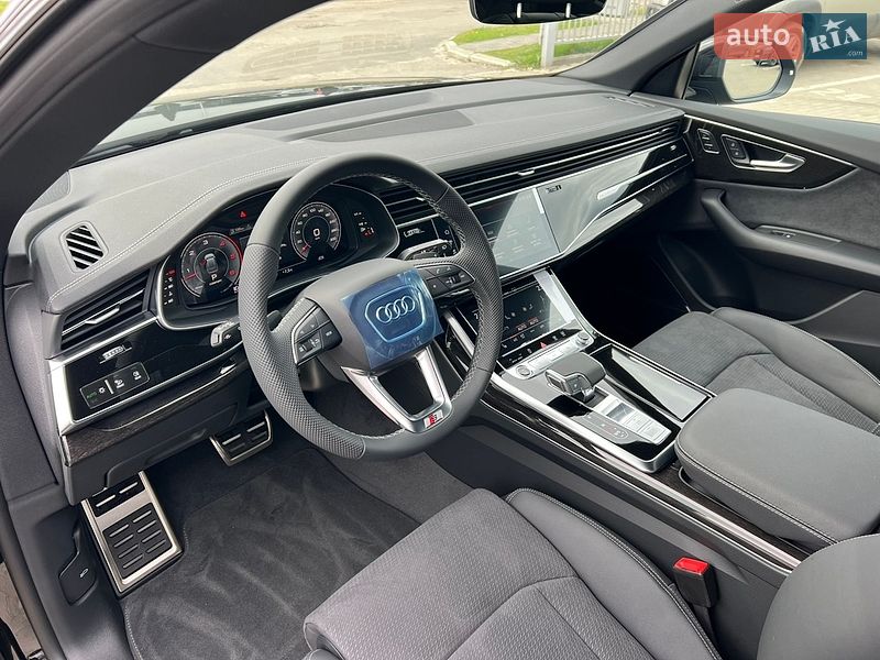 Внедорожник / Кроссовер Audi Q8 2026 в Полтаве