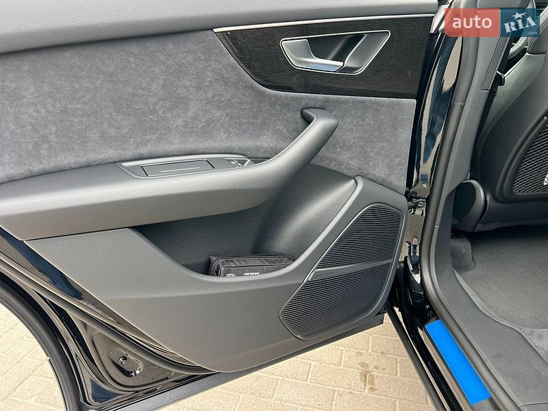 Внедорожник / Кроссовер Audi Q8 2026 в Полтаве
