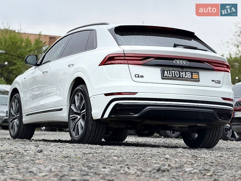 Внедорожник / Кроссовер Audi Q8 2019 в Бердичеве