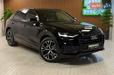 Позашляховик / Кросовер Audi Q8 2020 в Києві