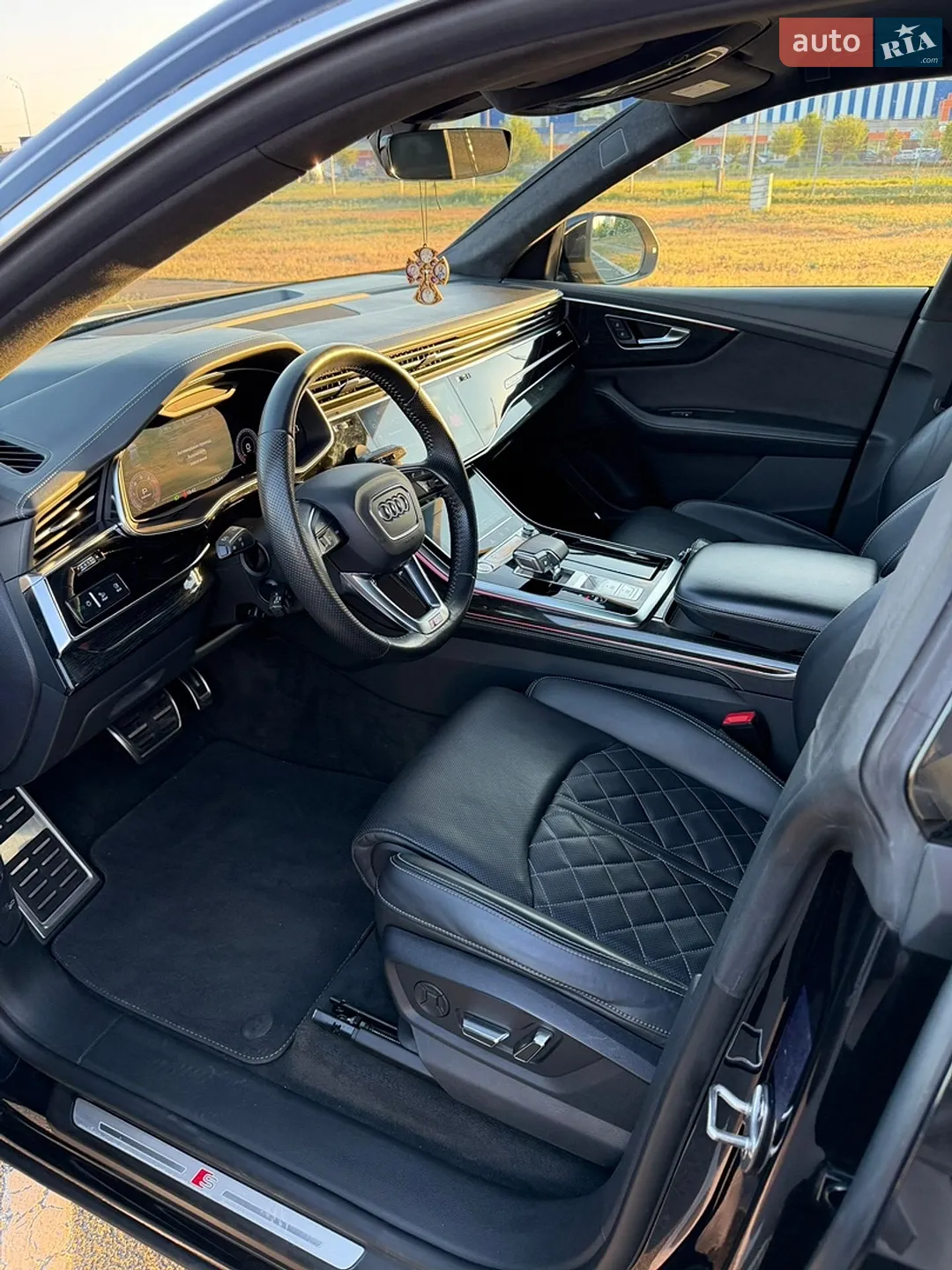 2020 Audi Q8 - мініатюра 16