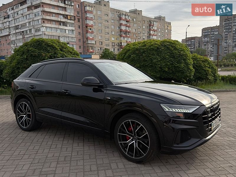 Позашляховик / Кросовер Audi Q8 2022 в Запоріжжі
