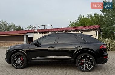 Позашляховик / Кросовер Audi Q8 2022 в Запоріжжі