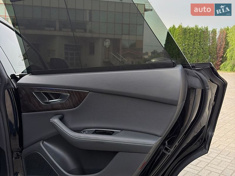 Позашляховик / Кросовер Audi Q8 2022 в Запоріжжі